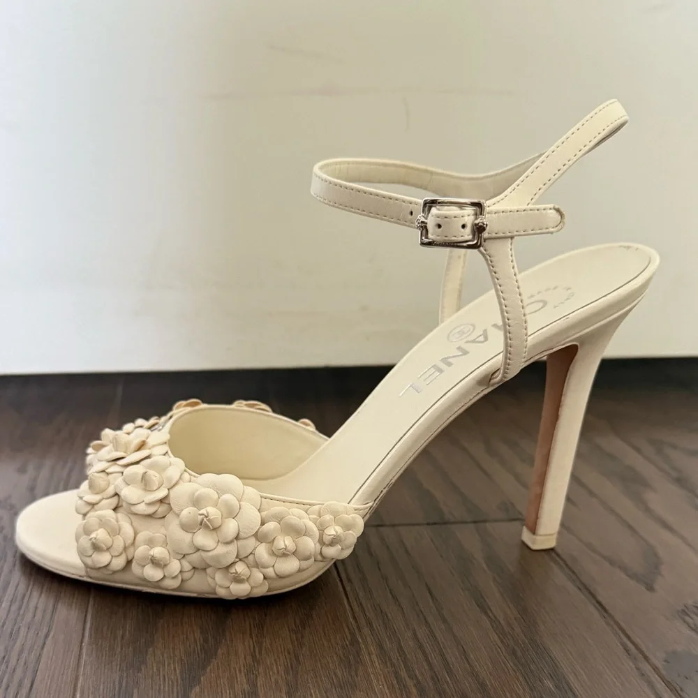 CHANEL Camellia Ankle Strap Interlocking CC Logo Lambskin Leather Heels 38.5